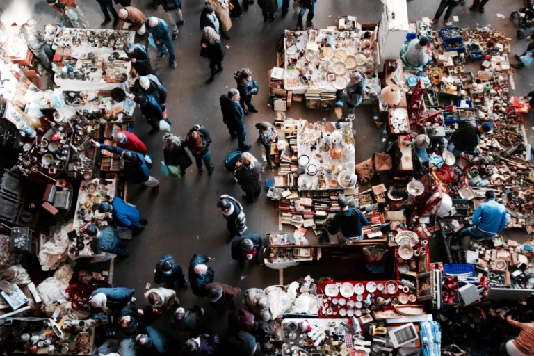 Markets & Garage Sales